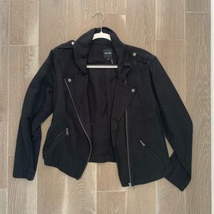 Lightweight black jacket